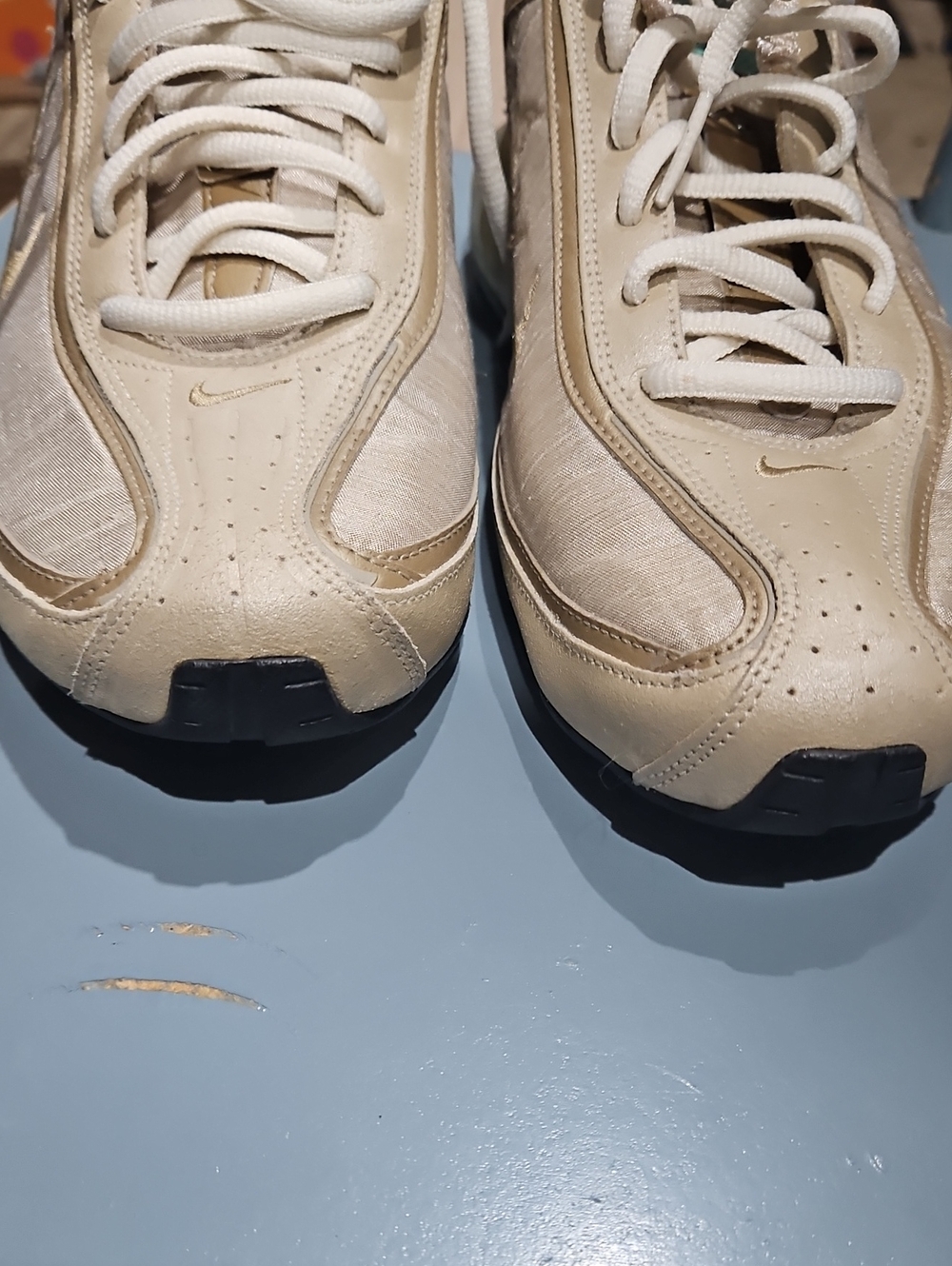 Nike Beige and Teal Air Max 180 Tongue Detail Sneakers - Picture 7 of 9